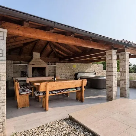 Stokovci Comfortable