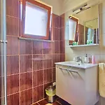 Stokovci Comfortable Villa Svetvincenat
