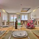 Stokovci Comfortable Villa Svetvincenat