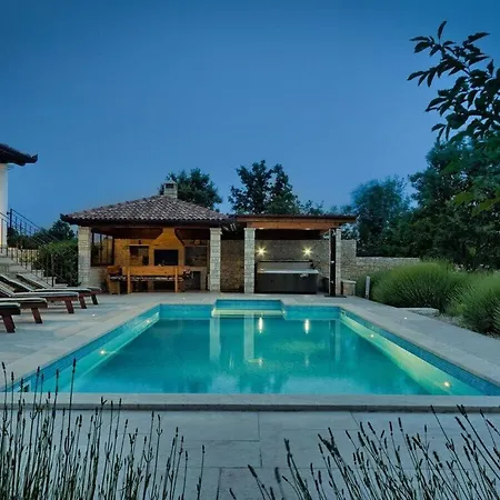 Stokovci Comfortable Villa *